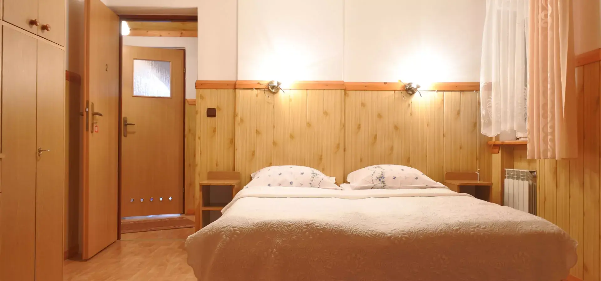 Pokój dwuosobowy w Apartamencie Kasprowy w Willi Aqua Montana